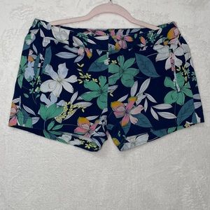 Ana, size 8 floral shorts!